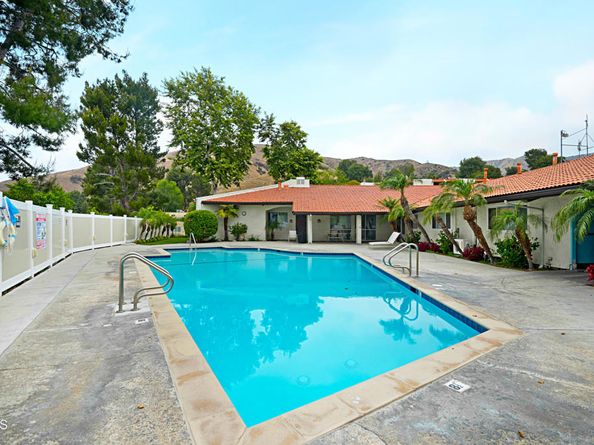 9503 Via Venezia, Burbank CA 91504