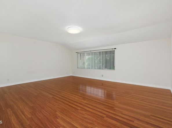 9503 Via Venezia, Burbank CA 91504
