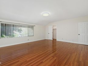 9503 Via Venezia, Burbank CA 91504