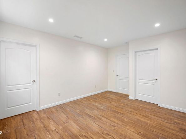 8534 Garden Grove Avenue, Northridge CA 91325