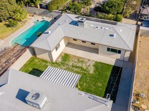 8534 Garden Grove Avenue, Northridge CA 91325