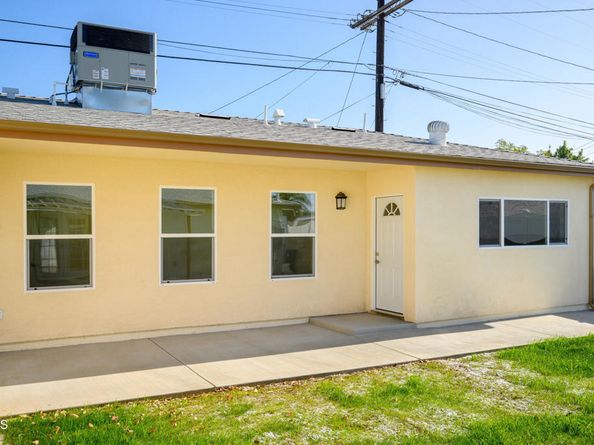 8534 Garden Grove Avenue, Northridge CA 91325