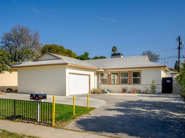 8534 Garden Grove Avenue, Northridge CA 91325