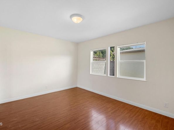 8534 Garden Grove Avenue, Northridge CA 91325