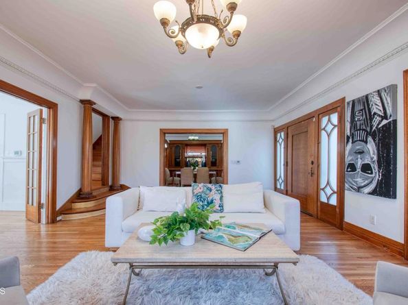 1905 Grace Avenue, Los Angeles CA 90068