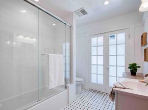 1905 Grace Avenue, Los Angeles CA 90068