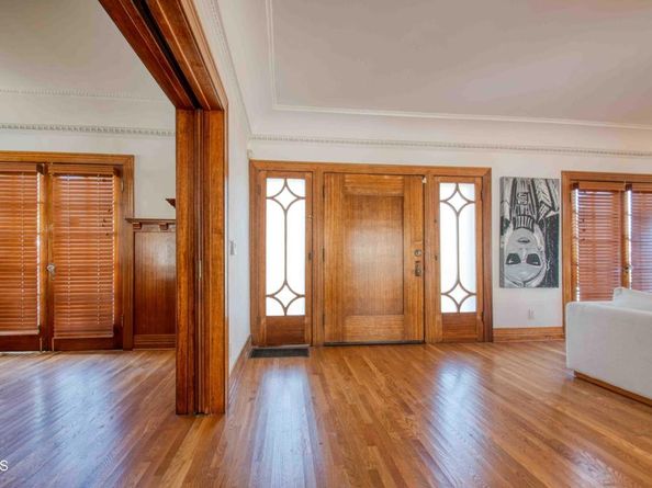 1905 Grace Avenue, Los Angeles CA 90068