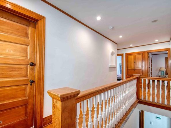 1905 Grace Avenue, Los Angeles CA 90068