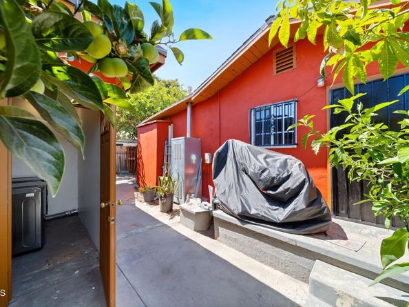 1449 1451 E 75th Street, Los Angeles CA 90001