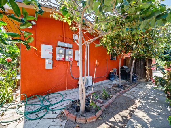 1449 1451 E 75th Street, Los Angeles CA 90001