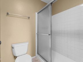 18360 Collins Street L, Tarzana CA 91356