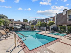 18360 Collins Street L, Tarzana CA 91356