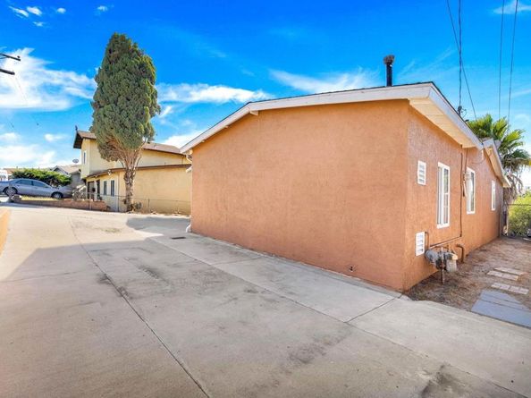 2862 Callejon, San Diego CA 92139