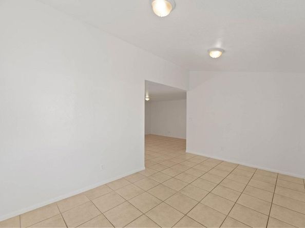 2862 Callejon, San Diego CA 92139