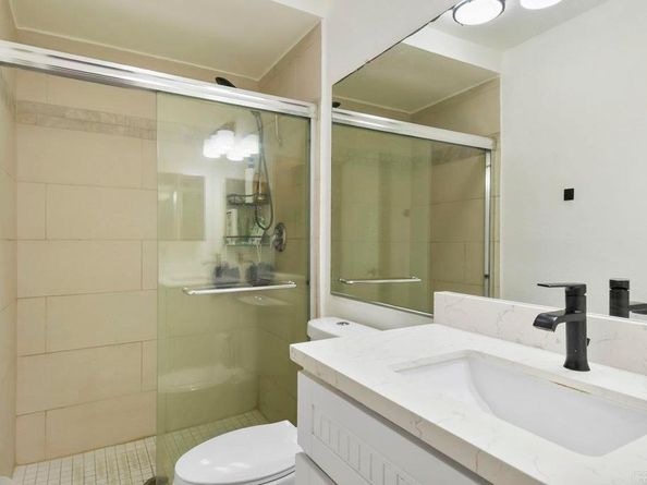 6955 Alvarado Rd 30, San Diego CA 92120