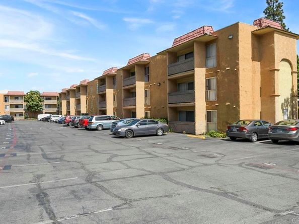 6955 Alvarado Rd 30, San Diego CA 92120