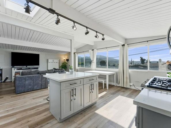 9838 Ivanho Street, Spring Valley CA 91977