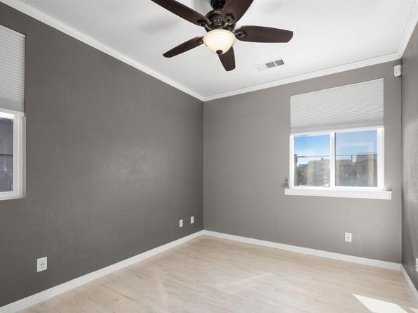 283 Aventura Dr 12, Chula Vista CA 91914