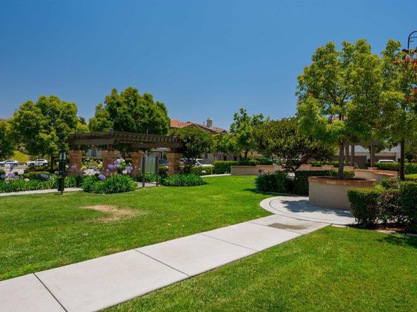 283 Aventura Dr 12, Chula Vista CA 91914