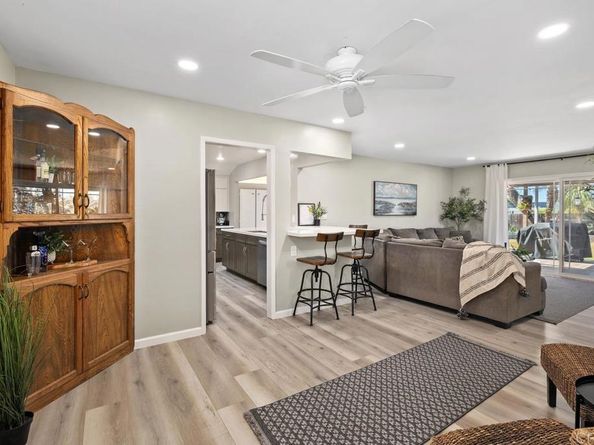 3542 Governor Drive, San Diego CA 92122