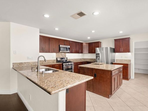 343 La Purisma Way, Oceanside CA 92057