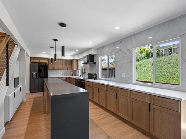 4687 Murat Ct, San Diego CA 92117