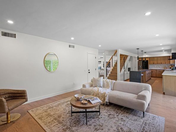 4687 Murat Ct, San Diego CA 92117