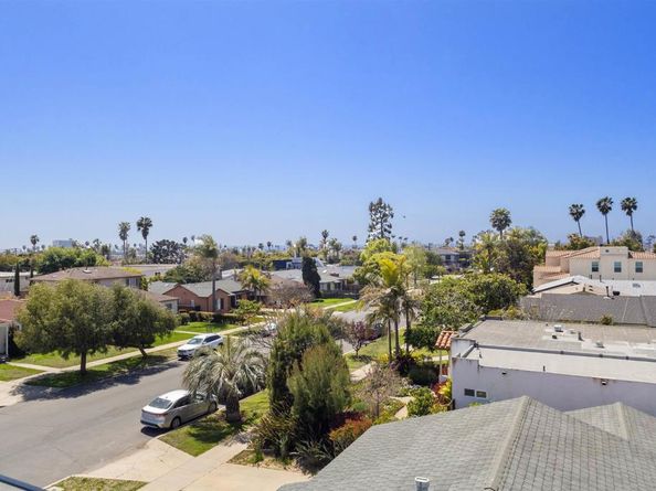 1270 Emerald Street, San Diego CA 92109