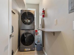 1270 Emerald Street, San Diego CA 92109