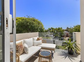 1270 Emerald Street, San Diego CA 92109