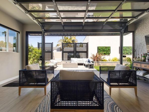 1270 Emerald Street, San Diego CA 92109