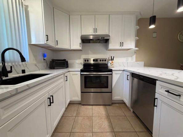 160 E St.  C1, Chula Vista CA 91910