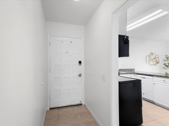 17093 W Bernardo Drive 106, San Diego CA 92127