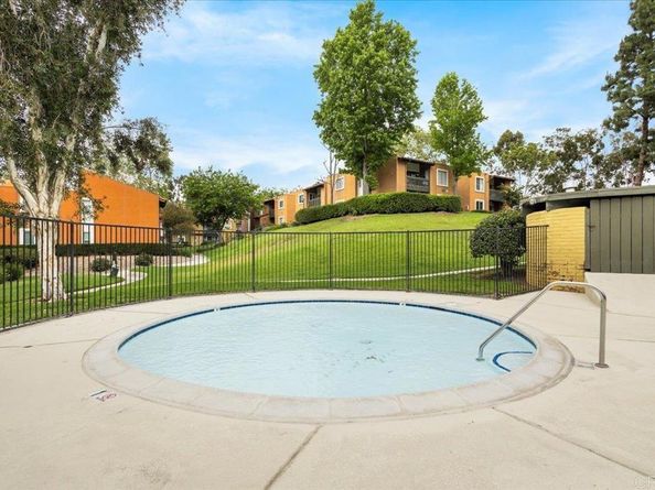 17093 W Bernardo Drive 106, San Diego CA 92127