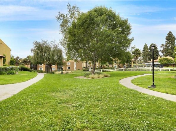 17093 W Bernardo Drive 106, San Diego CA 92127