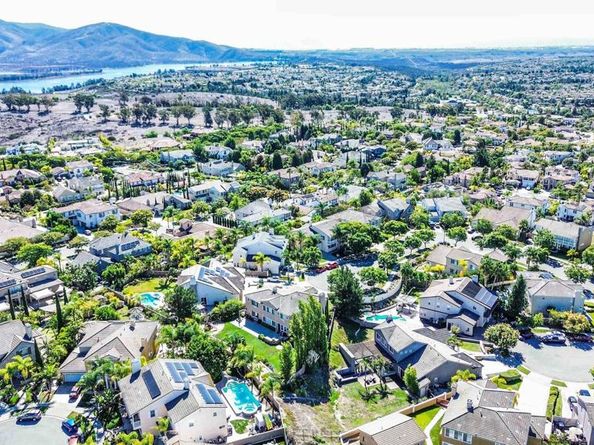 2790 SILVER OAK Court, Chula Vista CA 91914