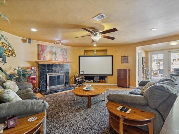 10880 Hess Drive, La Mesa CA 91941