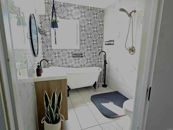 4943 Date Place, San Diego CA 92102