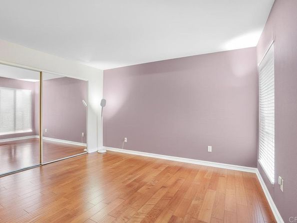 2536 White Oak Place 1, Escondido CA 92027