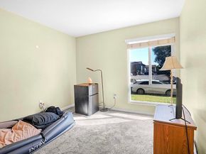 2536 White Oak Place 1, Escondido CA 92027