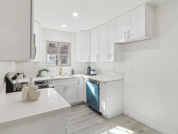 3535 Monroe Ave 5, San Diego CA 92116