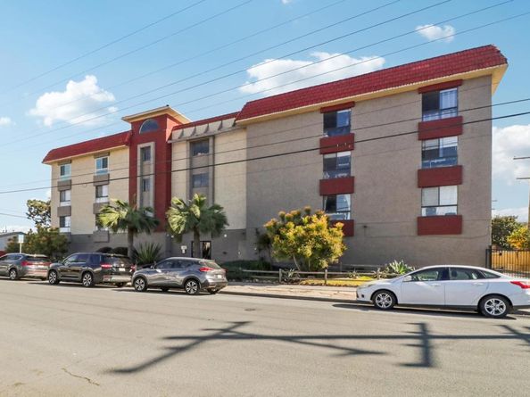 3535 Monroe Ave 5, San Diego CA 92116