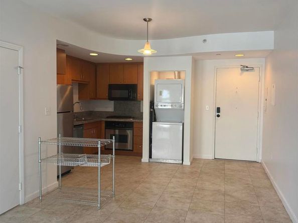 550 15th 403, San Diego CA 92101