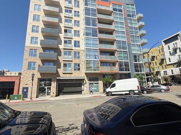550 15th 403, San Diego CA 92101