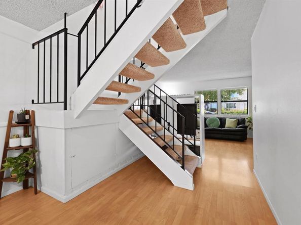 11935 Royal Rd E, El Cajon CA 92021