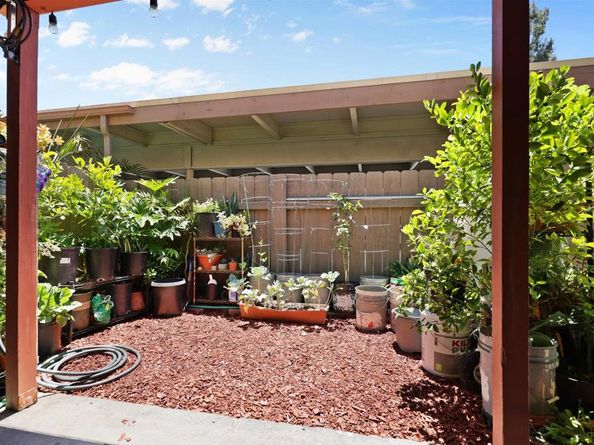 11935 Royal Rd E, El Cajon CA 92021