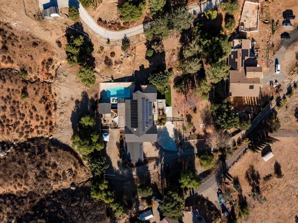 2846 Willow Glen Dr, El Cajon CA 92019