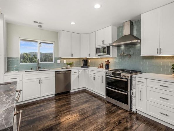 2846 Willow Glen Dr, El Cajon CA 92019