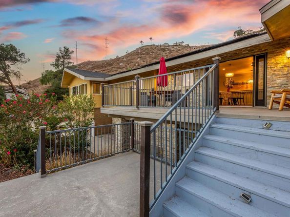 2846 Willow Glen Dr, El Cajon CA 92019