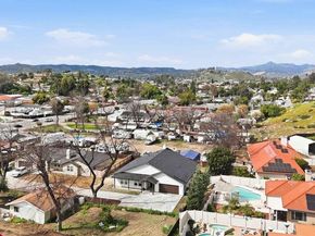 9391 Los Coches Road, Lakeside CA 92040